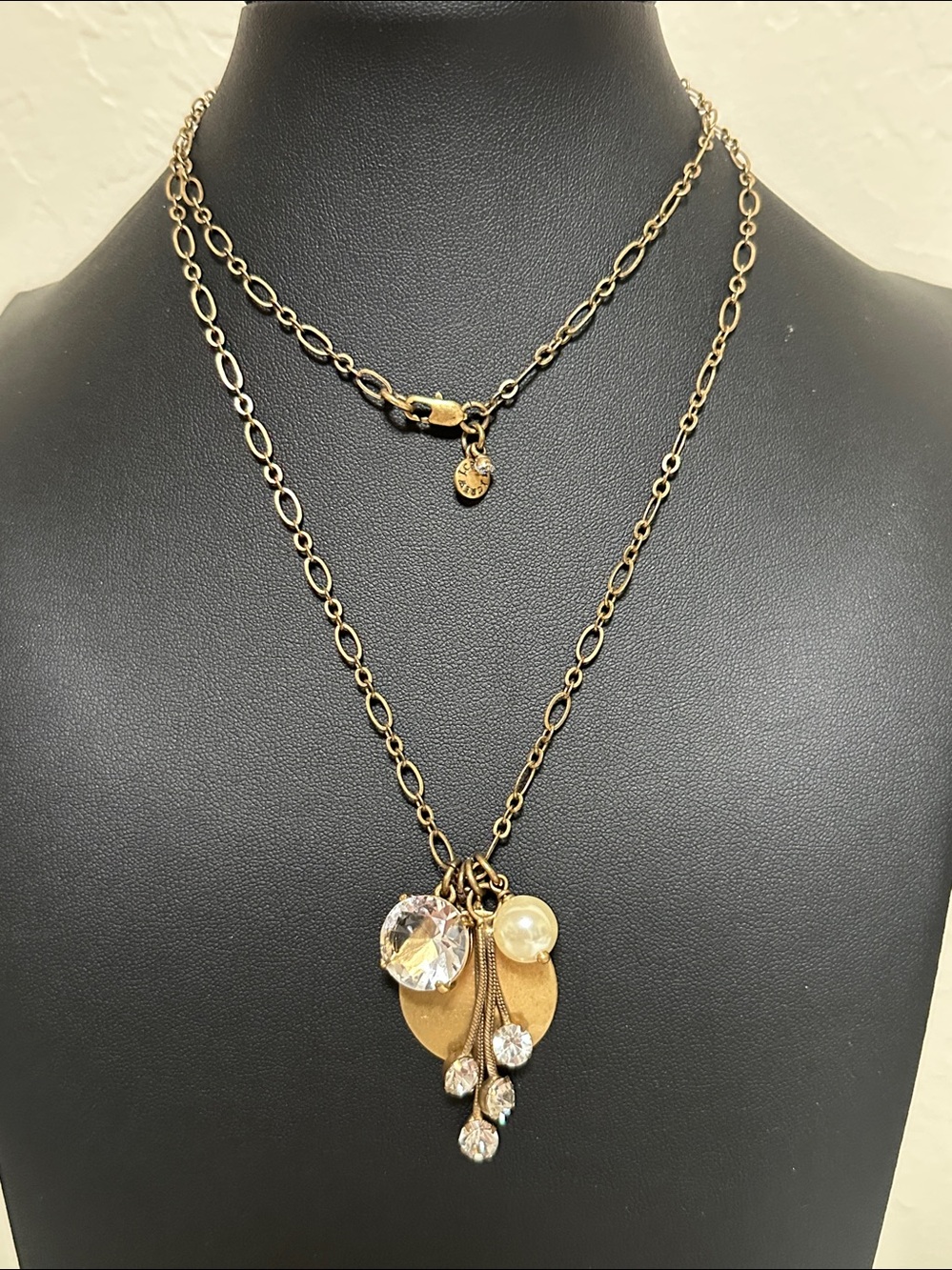 J Crew Gold Tone Round Disc Pearl Rhinestone Pendant Oval Cable Necklace